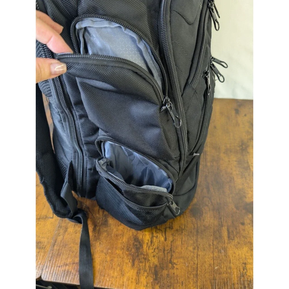 KROSER 17.3 Travel Laptop Backpack XL Heavy Duty USB Charging Port RFID Black